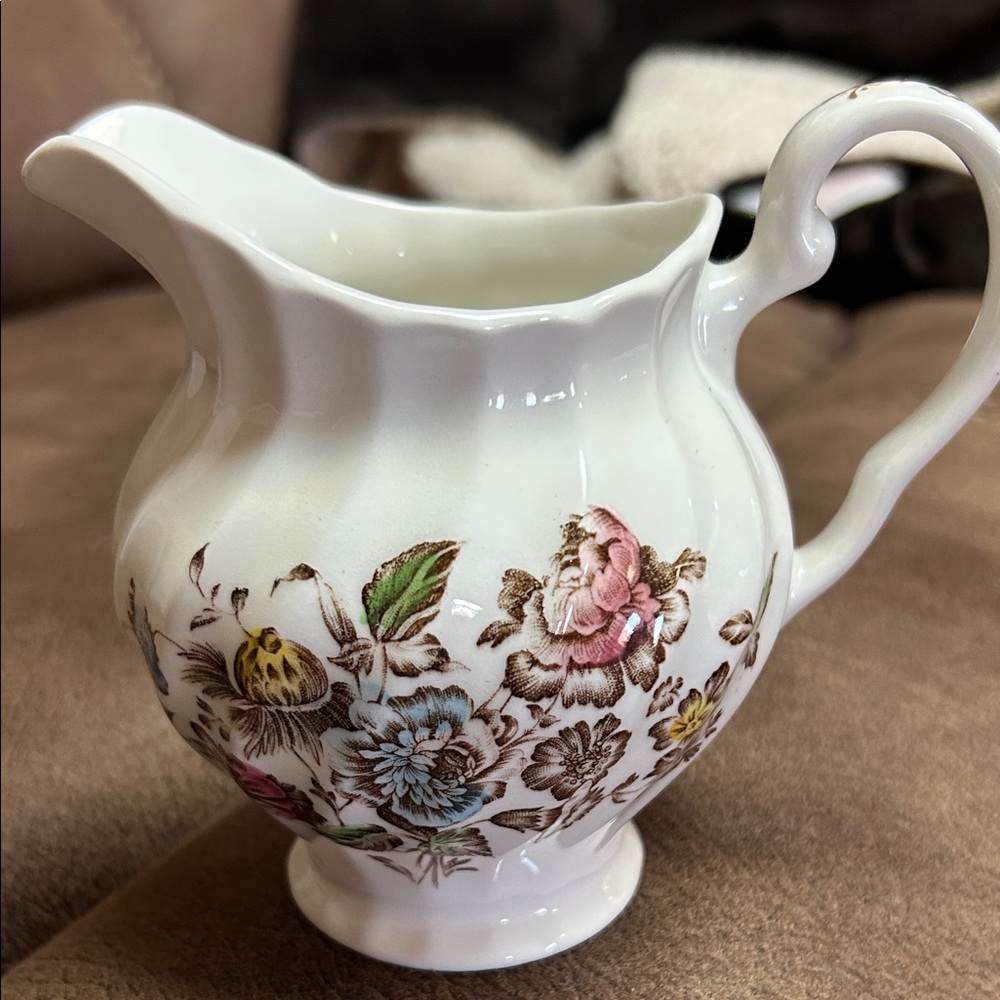 Staffordshire bouquet china creamer